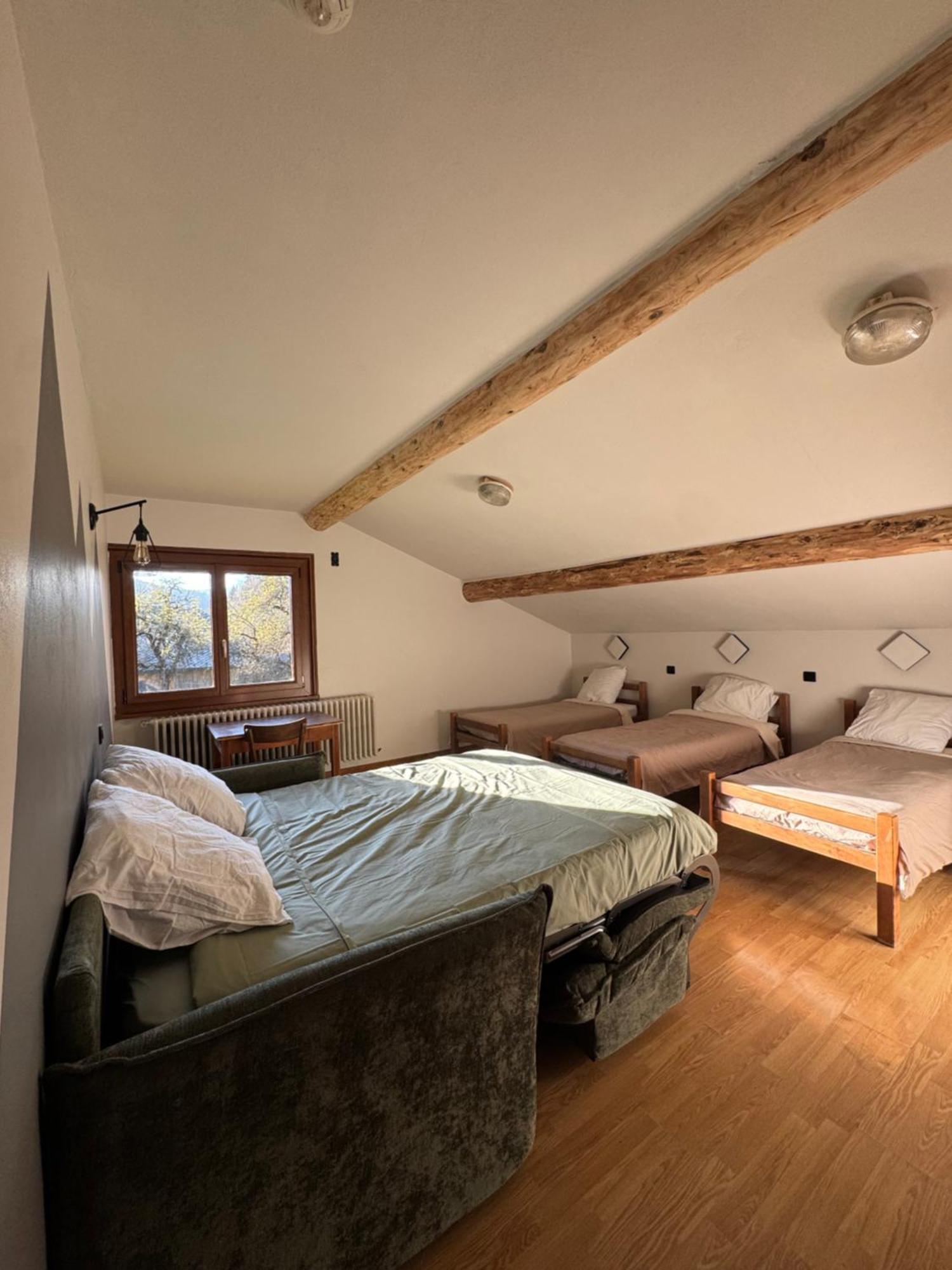 L'Ardesia Hostel Morzine Exterior photo