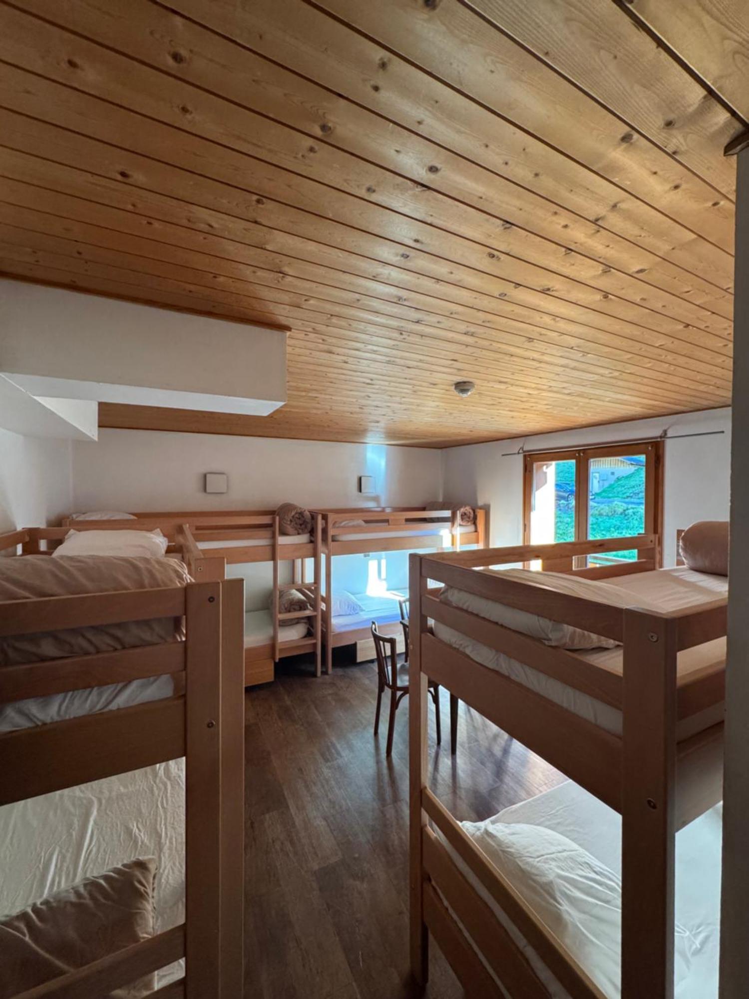 L'Ardesia Hostel Morzine Exterior photo