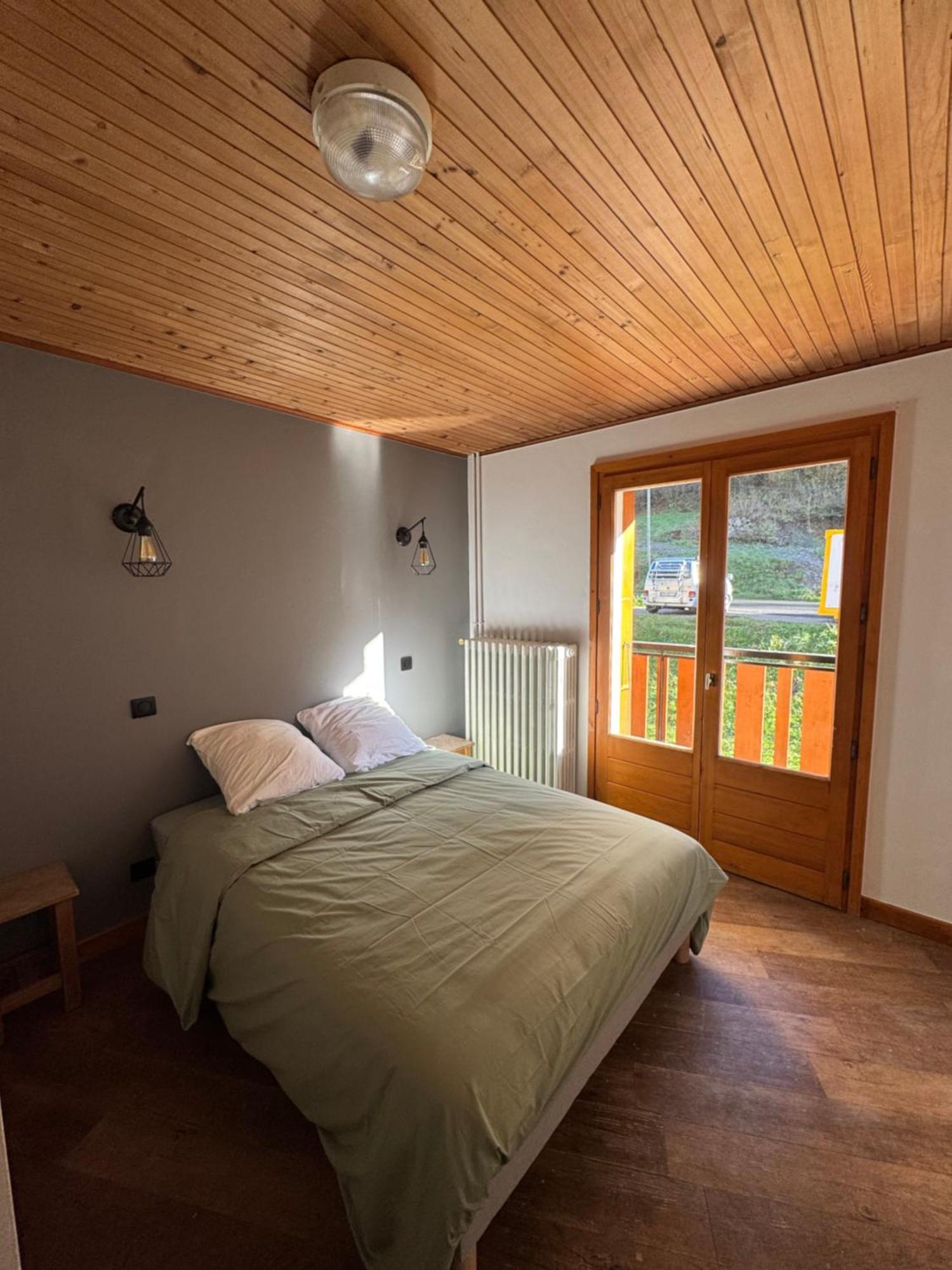L'Ardesia Hostel Morzine Exterior photo